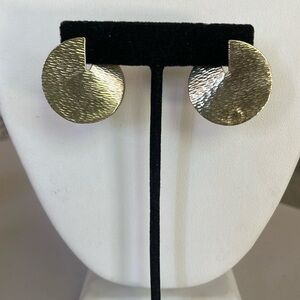 Flaca Gold Textured Disc Earrings